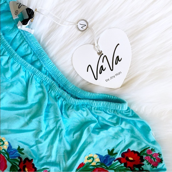 Vava by Joy Han Light Blue Keely Top - Picture 8 of 8